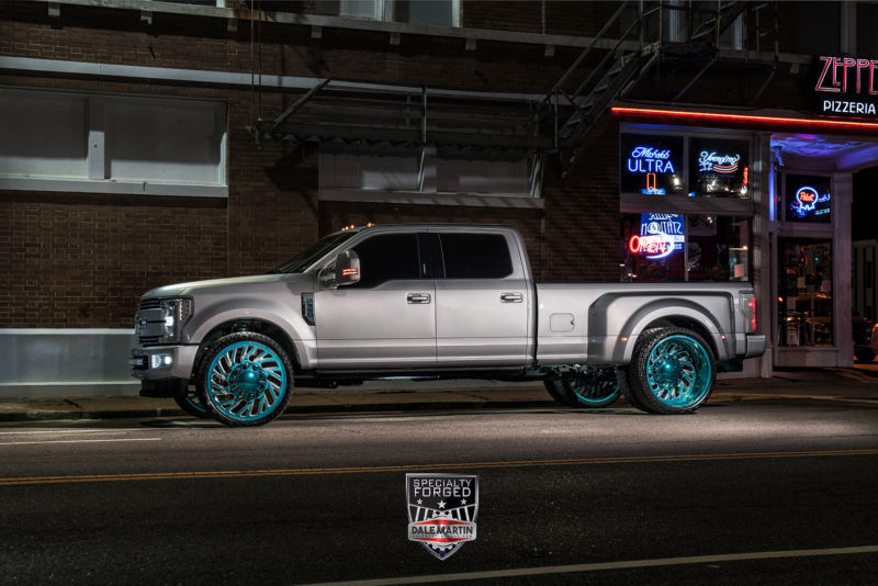Ford F350 Dually | D022 - SPECIALTY FORGED WHEELS Ford F350 Dually | D022 - SPECIALTY FORGED WHEELS